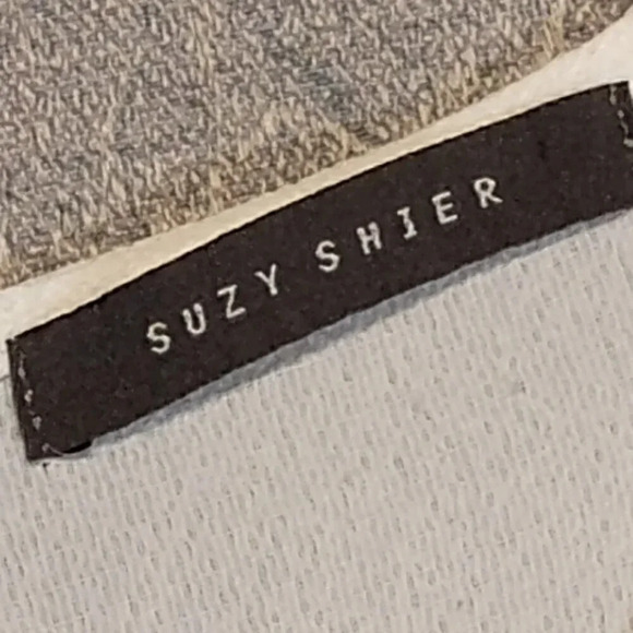 Suzy Shier Creamy White Long Sleeve  Cuffed Scoop Neck Tunic Size XS - Picture 4 of 13